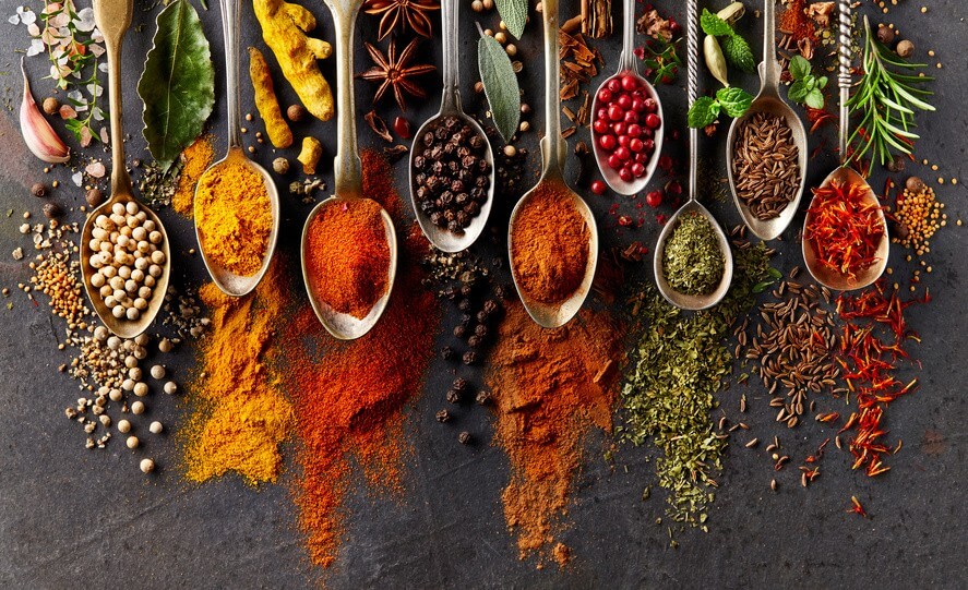 Conseil de Bastien : savez-vous bien cuisiner les épices ?