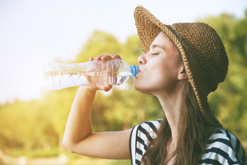 Savez-vous combien d’eau vous devriez boire par jour ?