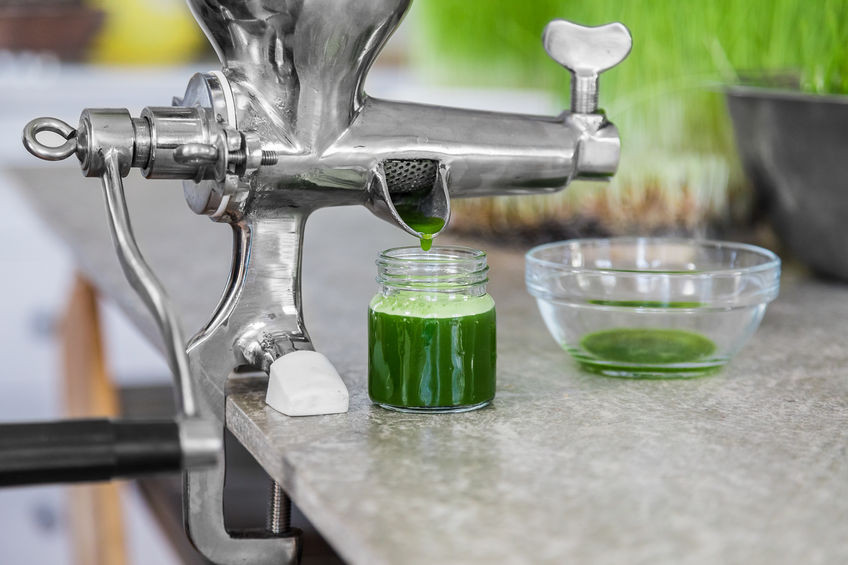 Les 6 dangers insoupçonnés des jus à l’extracteur